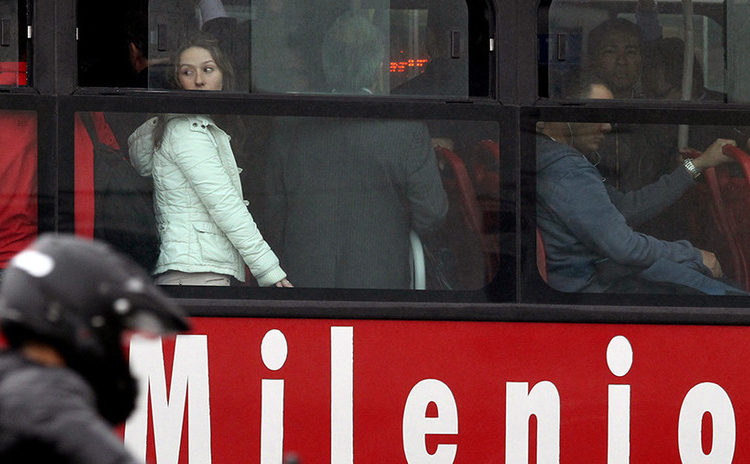 VIDEO: Encuentra a su marido con una amante y esta fue su violenta reacción