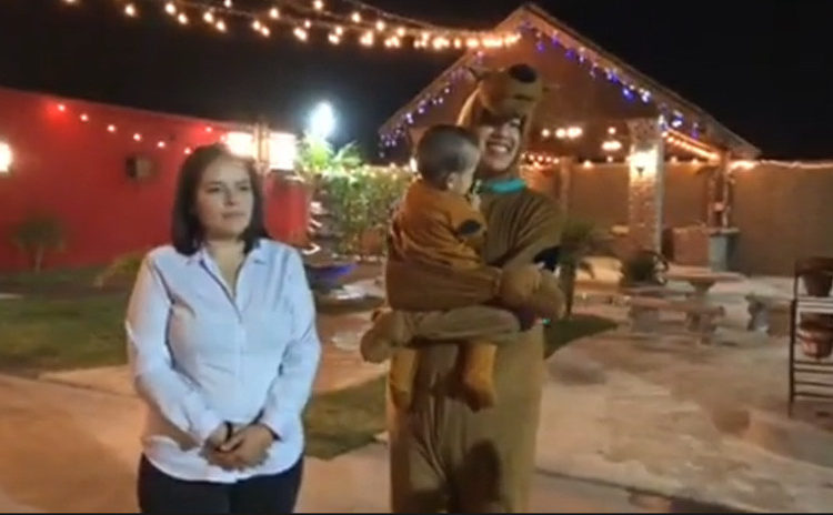 Un mexicano se disfraza de Scooby Doo y consigue boda gratis tras hacerse viral