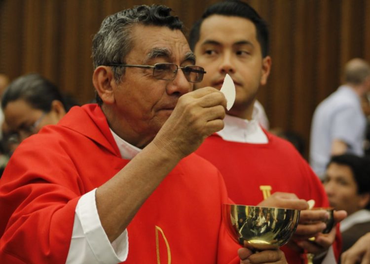 EN FOTOS: Así se vivió la canonización de monseñor Romero en Roma