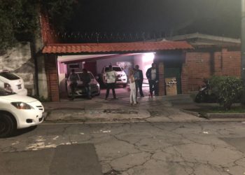 Alcaldía de San Salvador multa a bar que no deja dormir a embajador de Francia