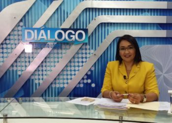 Presidenta de CCR justifica aumento de mil dólares en su salario