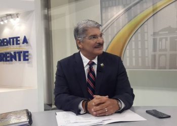 Norman Quijano apoya reelección del fiscal Douglas Meléndez