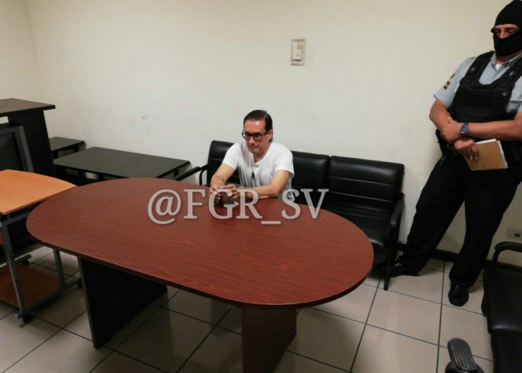 Decretan detención para exfiscal Luis Martínez e inmovilización de cuentas y bienes