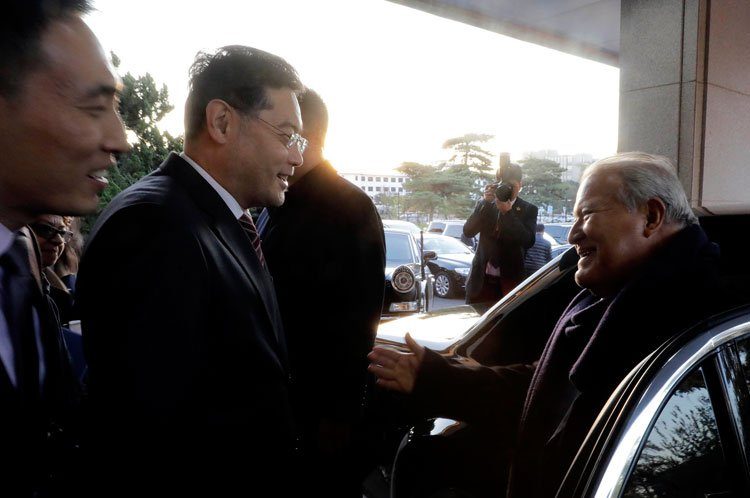 Sánchez Cerén inicia visita histórica a China