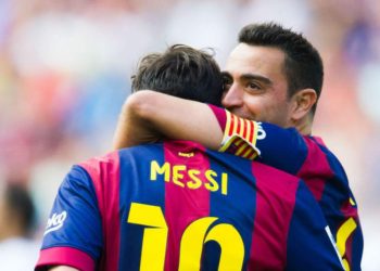 Xavi responde ante las críticas de Maradona: “Messi es un líder bestial”