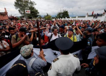 Honduras informó que 3.433 miembros de la caravana migrante retornaron al país