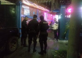 PNC realiza operativo en centros de tolerancia de San Salvador