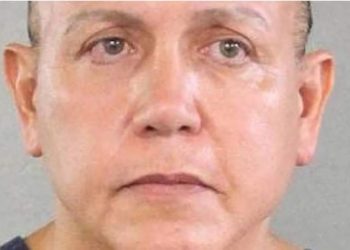 Arrestan a un sospechoso en Florida por envío masivo de paquetes bomba