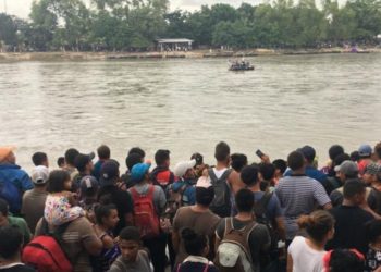 Caravana de migrantes hondureños ya se encuentra en Chiapas