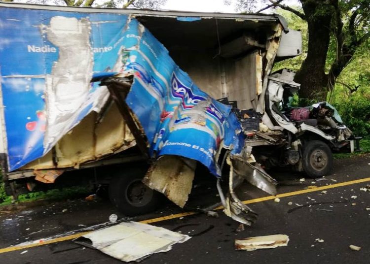 Muerto y herido deja accidente de tránsito en carretera a Santa Ana