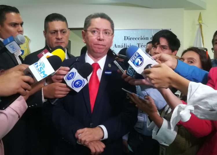 Fiscal tilda de «tendenciosa» encuesta UTEC que revela que Fiscalía debe investigar al partido ARENA