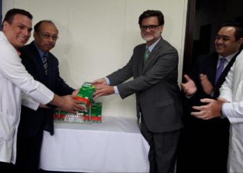 Ministerio de Salud recibe donativo de tratamiento para la Leishmaniaisis