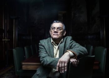 Horacio Castellanos Moya: “La mejor industria de El Salvador es expulsar a su gente”