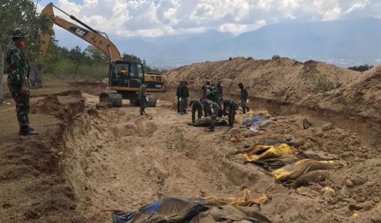 Tsunami en Indonesia: el número de muertos aumenta a más de 1.200