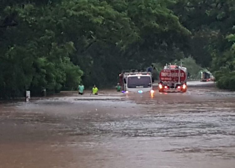 (FOTOS Y VÍDEO) Se inunda el oriente del país