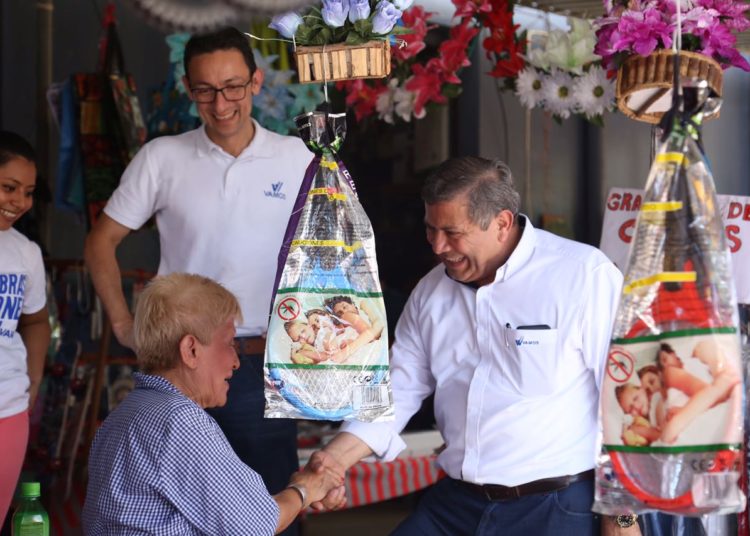 Fórmula presidencial de VAMOS realiza gira por La Unión