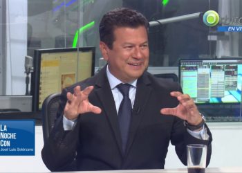 Karina y yo somos luchadores