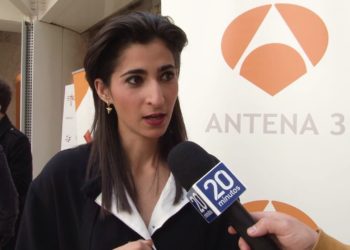 (VIDEO) Actriz de “La Casa de Papel” desfila en alfombra roja que no le correspondía