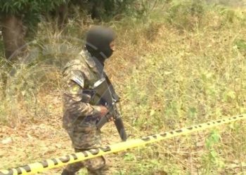 Encuentran 4 cadáveres de soldados en cementerio clandestino en zona de Ilopango
