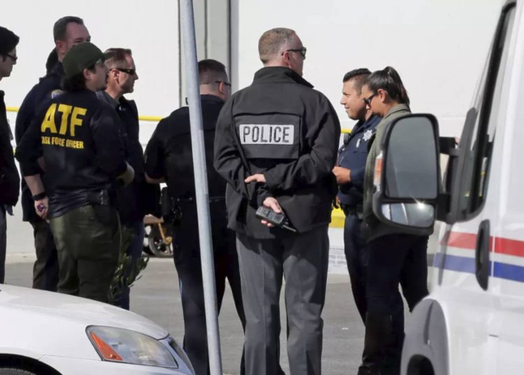 Al menos ocho muertos por un tiroteo en una sinagoga de Pittsburgh