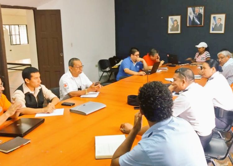 Habilitan paso en puente fronterizo con Guatemala