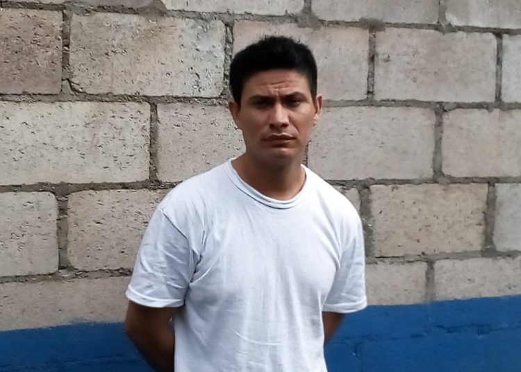 Capturan a psicólogo por acoso sexual en una menor de edad