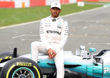 Lewis Hamilton: «Hay un 100% de probabilidades de que Schumacher vuelva a estar en la Fórmula 1»