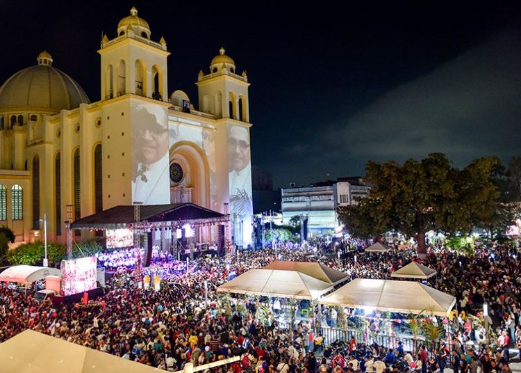 (Cobertura especial) El Salvador ya tiene santo: San Romero