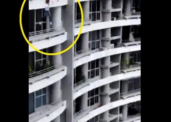 (VÍDEO) Mujer cae desde piso 27 por intentar tomarse una selfie