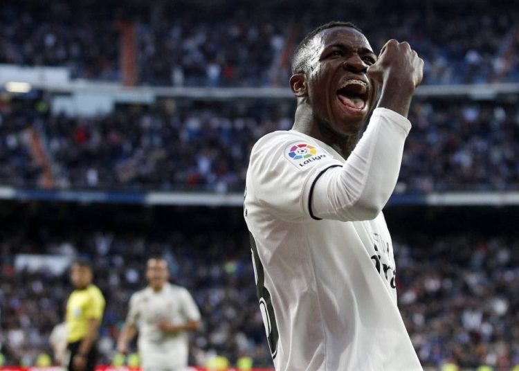 Vinicius, héroe por accidente en triunfo del Real Madrid