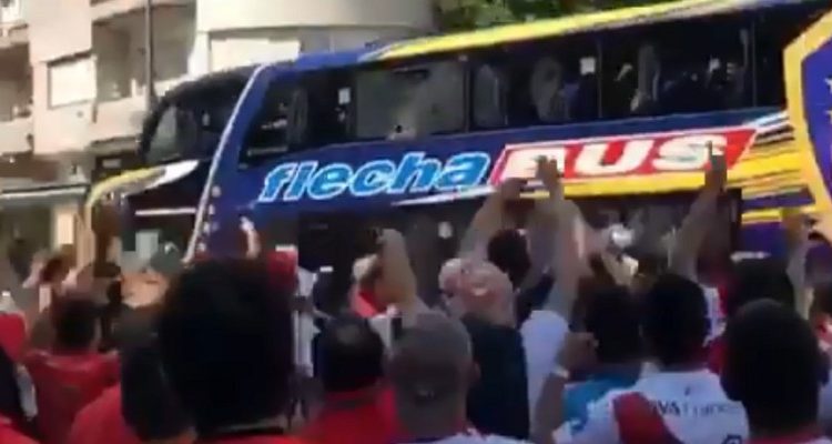 Jefe de seguridad de Boca: «La agresión contra el micro estuvo organizada»