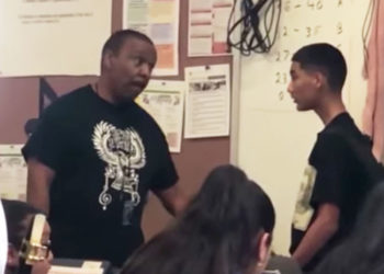 Maestro golpea a un alumno que lo provocó con gritos e insultos raciales