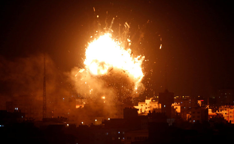 Israel destruye la sede del principal canal de televisión de Gaza tras ataques de Hamás