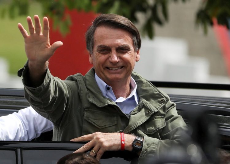 Jair Bolsonaro sobre salida de médicos cubanos del país: «No podemos admitir esclavos en Brasil»