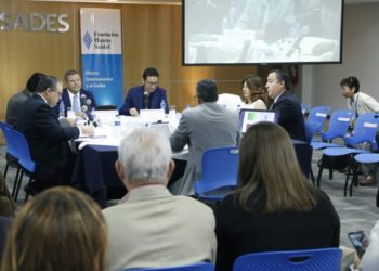 Fórmula presidencial de Vamos: “nuestra meta es que cada centavo de los salvadoreños esté bien invertido”