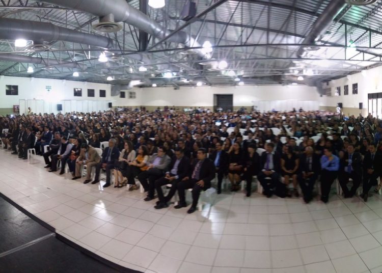 MINED certifica a más de mil docentes de Educación Media