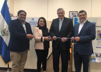 FSV inaugura ventanilla de atención en Maryland