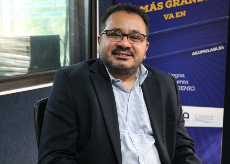 Jorge Daboub señala de “mareros” a los vendedores implicados en disturbios de Santa Tecla