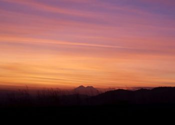 Anuncian vientos moderados, lluvias aisladas y el acercamiento de un nuevo frente frío
