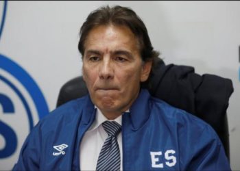 Carlos de los Cobos convoca a un solo delantero para enfrentar a Bermudas y Haití