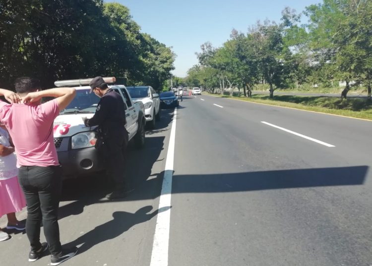 PNC captura a conductor que debe mil 500 dólares en esquelas