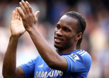 Se retira Drogba, el hombre que frenó una guerra en Costa de Marfil