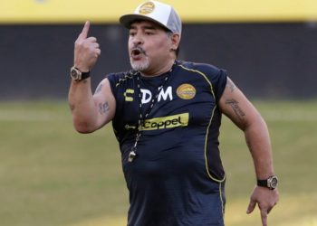 Diego Maradona recibe lujoso regalo por su gran campaña con Dorados