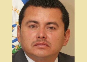 Condenan a exdiputado del PDC por tráfico ilegal de personas y violación