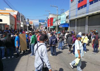 VAMOS condena uso excesivo de fuerza contra vendedores de Santa Tecla