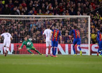 Una nueva forma de patear penales y otras cinco reglas que podrían modificar en el fútbol mundial