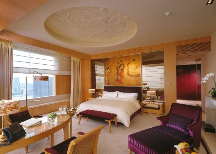 Video de una cámara oculta revela los horrores higiénicos en algunos hoteles de lujo