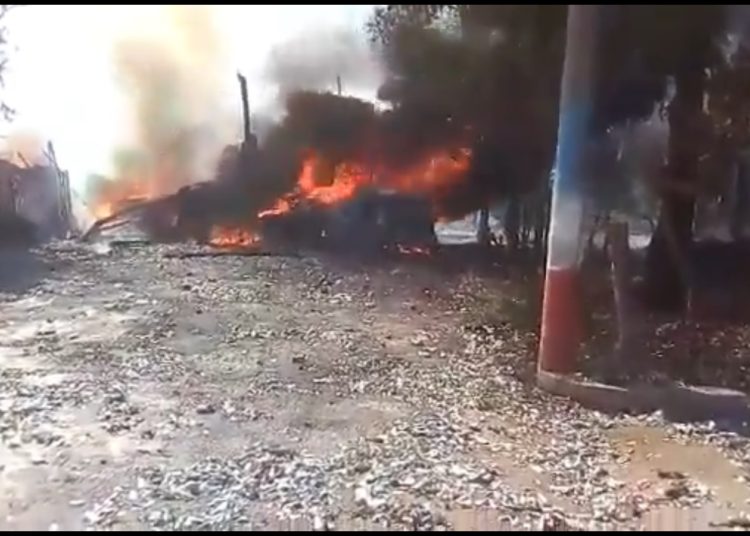 (VÍDEO) Trailer cargado con pirotécnicos explota en La Unión