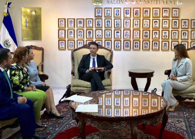 Milena Mayorga pide que embajada de El Salvador retorne a Jerusalén