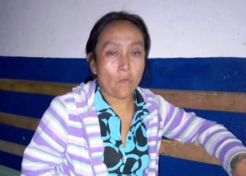 Capturan a mujer por golpear a su hijo en Juayúa